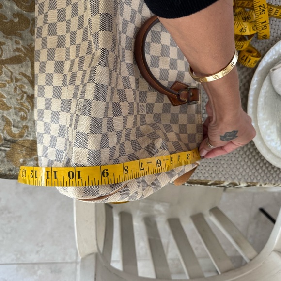 Louis Vuitton purse - Picture 16 of 16